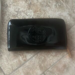 Tory Burch black patent wallet